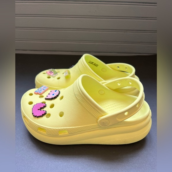 CROCS Yellow Sandals with Platform Sole and Charms - Picture 3 of 8